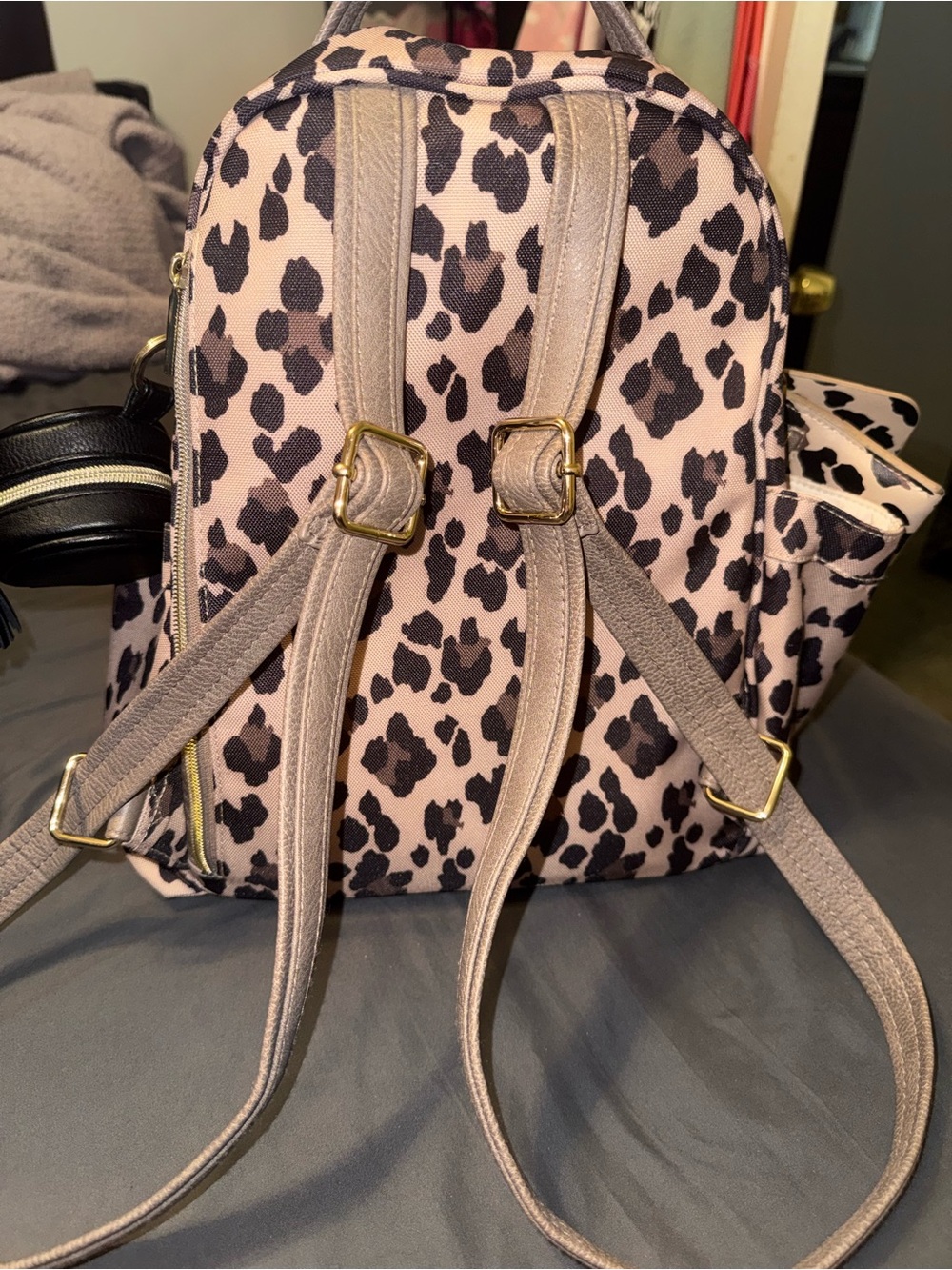 itsy ritzy Leopard Print Mini Backpack - Cream & Brown - Picture 2 of 5